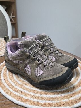 Merrell Chameleon Arc 2 Hiking Shoes In Olive Orchid, Size 7.5
